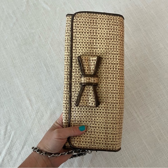 NWOT Bueno Tan and Brown Woven Clutch with Bow - Picture 10 of 13